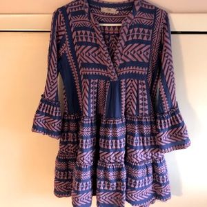 Beautiful tunic with bright blue and pink/lavender colors.
